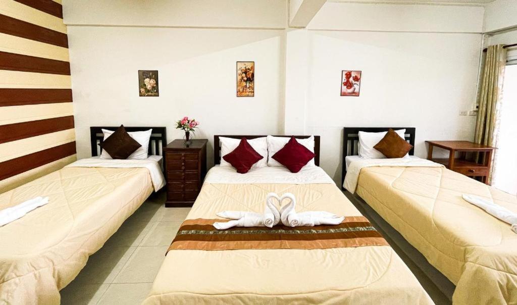Rueangrat Hotel Ranong Exterior foto